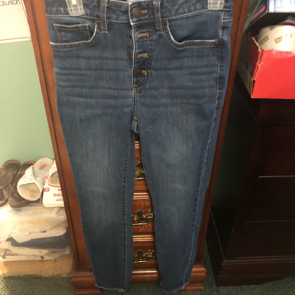 EUC Lauren Conrad High Rise Raw Hem Button Up Skinny Jeans